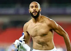 智利碾压瓦伦西亚，坎特关键制胜