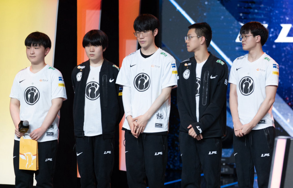 C9爆冷IG，Hylissang送出助攻