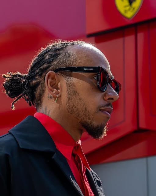 红牛二队翻盘梅赛德斯,汉密尔顿惊艳四座 红牛二队翻盘梅赛德斯,汉密尔顿惊艳四座