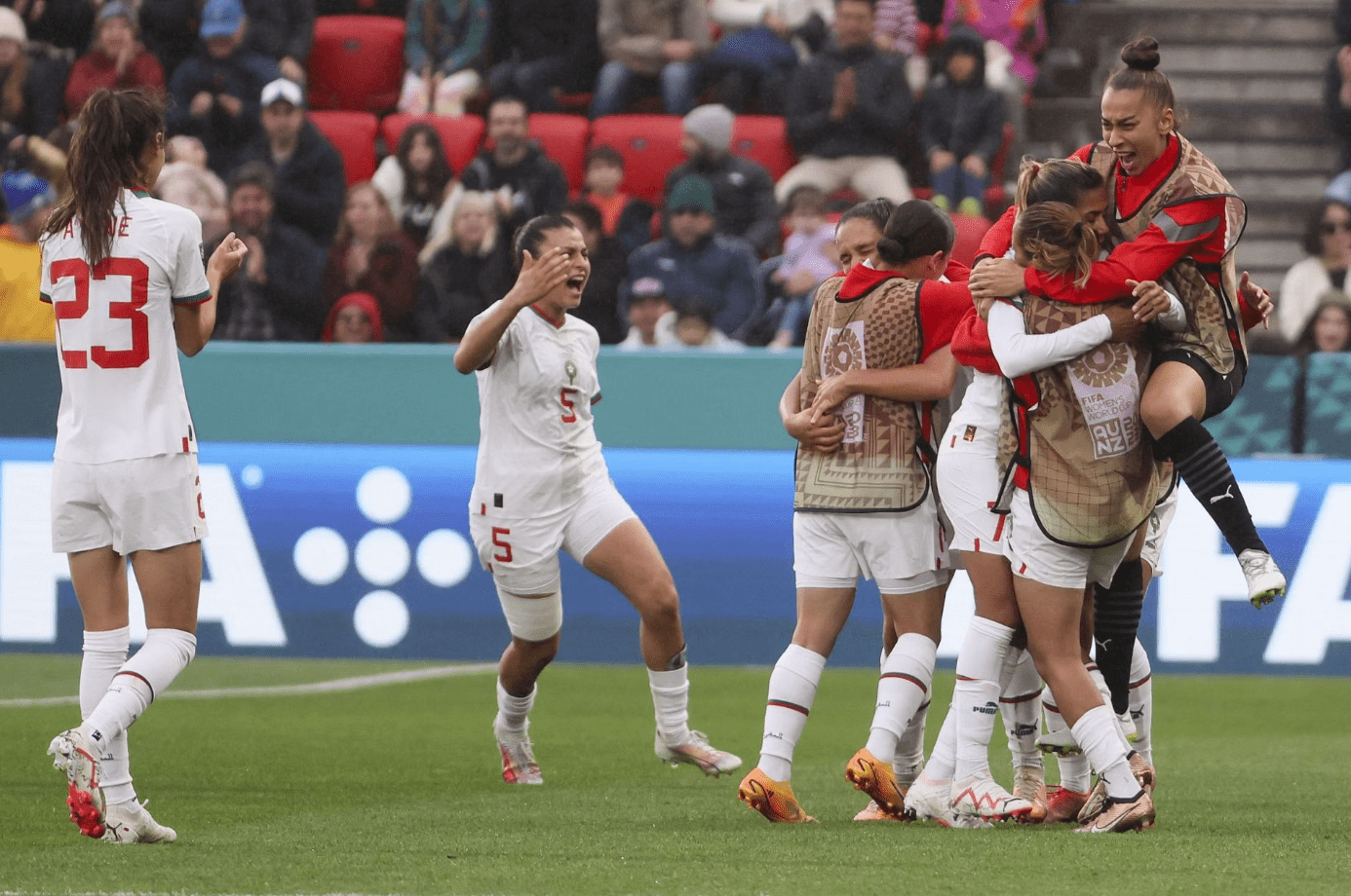 巴拿马女足击败哥伦比亚女足，取得胜利